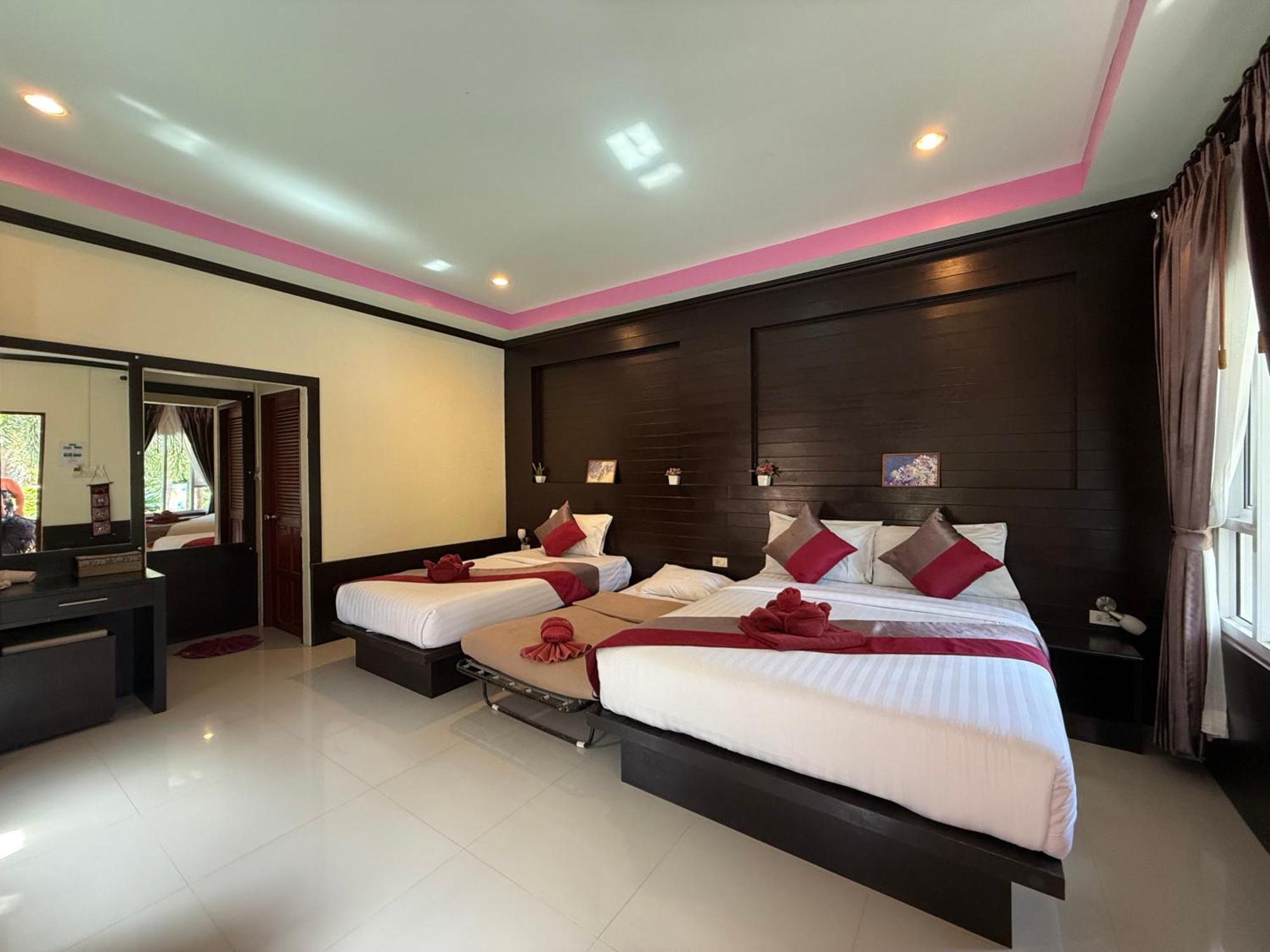 รีสอร์ท พีชฟูล